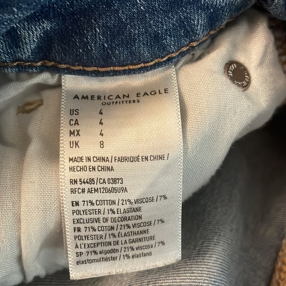 American Eagle distressed shorts - Picture 3 of 4